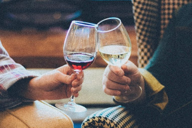 Highroads Tasting Room - Red or White Wine? Why Not Both? - Clayton, GA